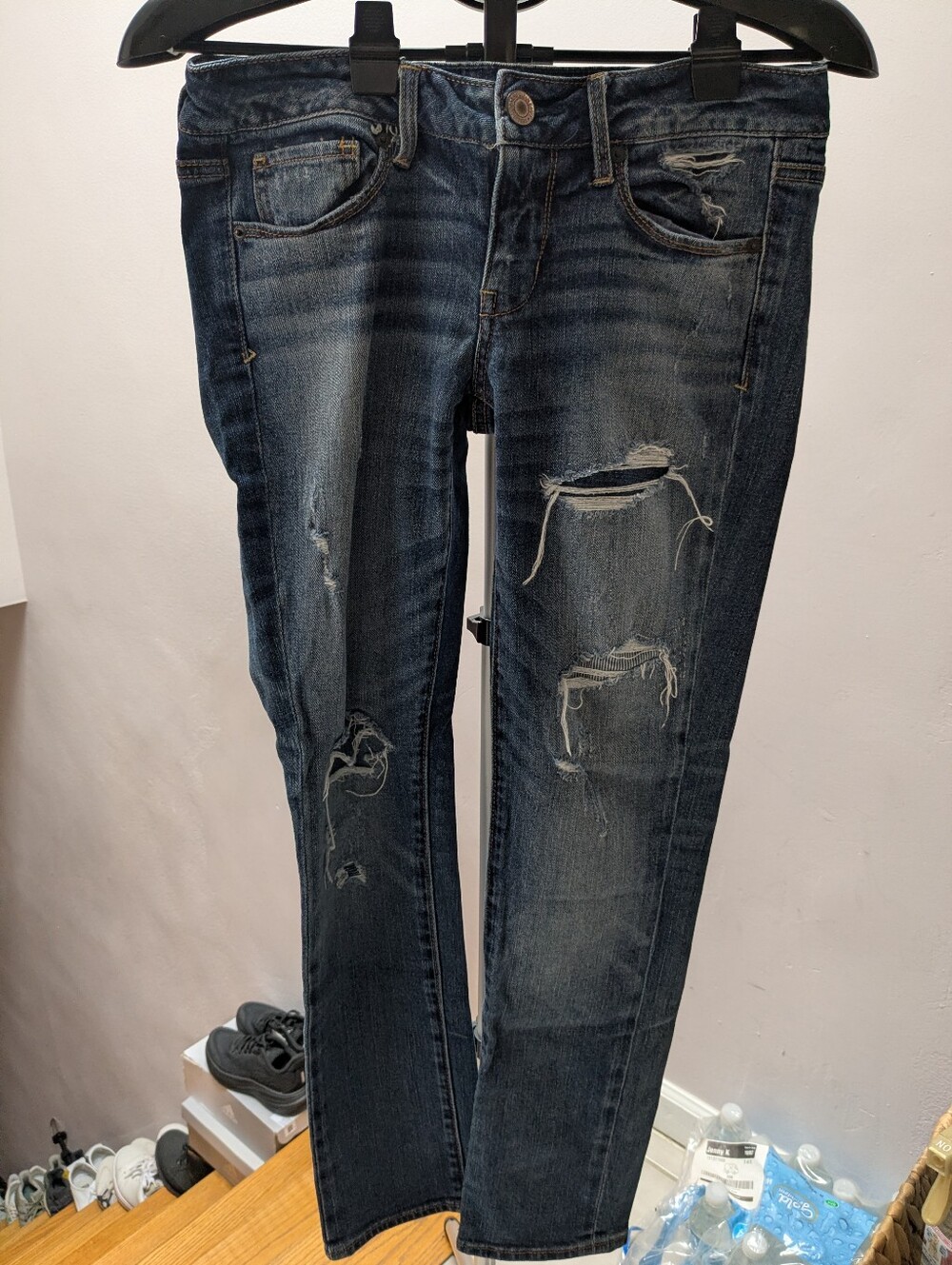 American Eagle Stretch Ripped Skinny Jeans Size 6